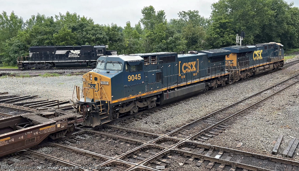 CSX 9045